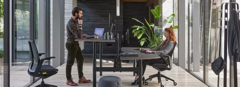 Ahrend sustainable office chair made with Akulon® RePurposed